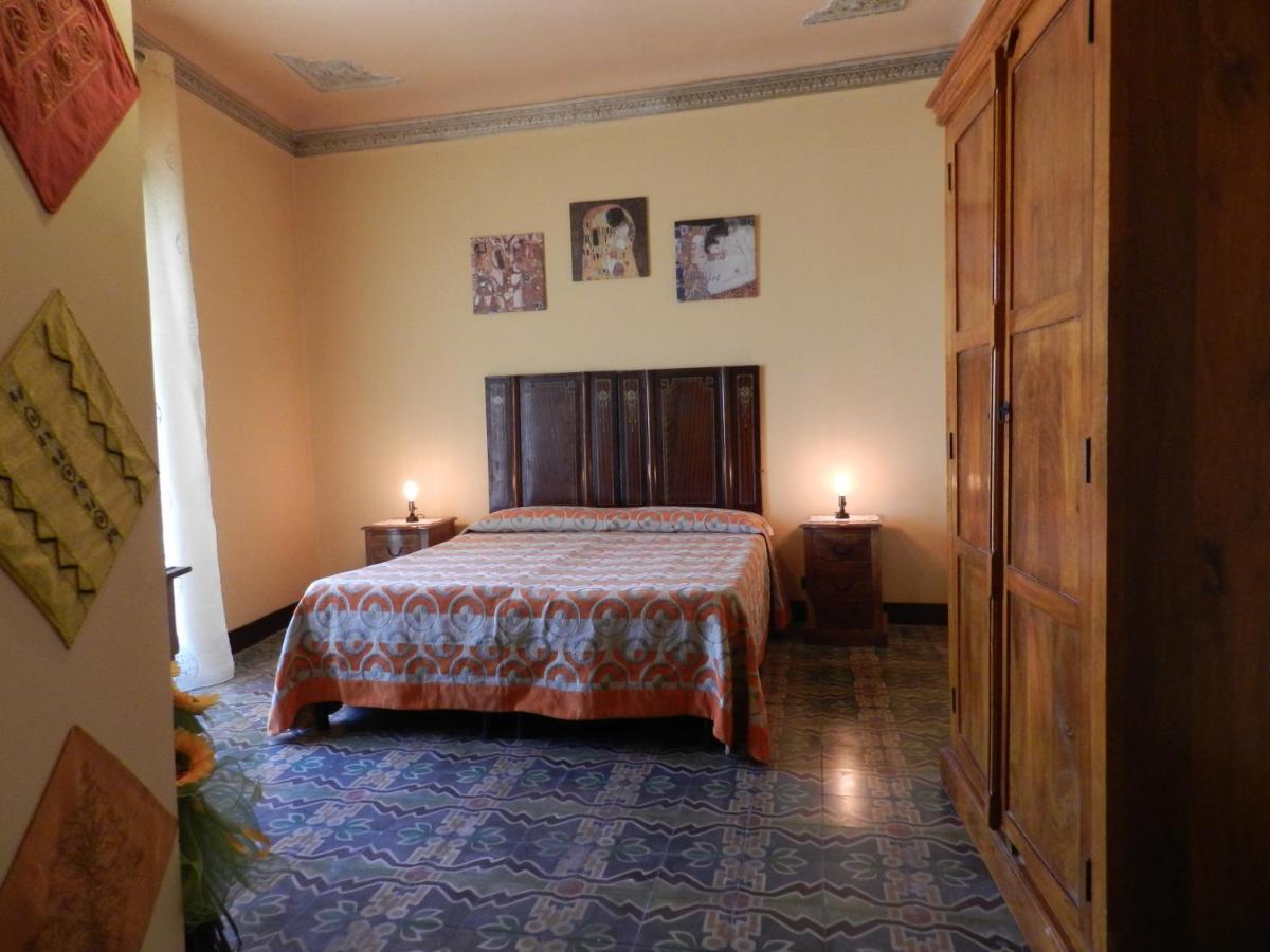 Antico Palazzo Affitti Brevi Bed and Breakfast Piazza Armerina Exterior foto
